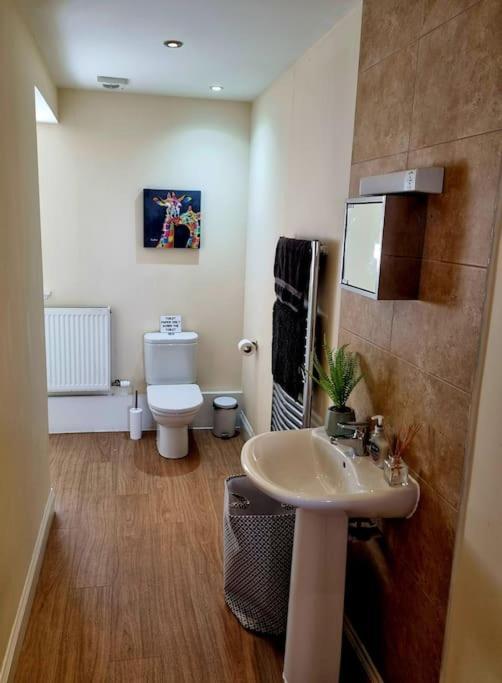 Highland Historical Home In Inverness City Centre Ngoại thất bức ảnh
